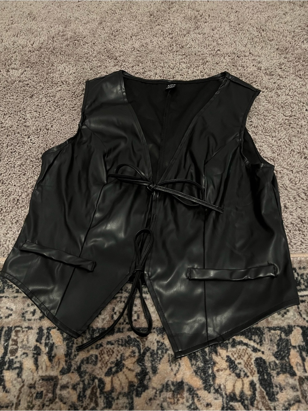 SHEIN Black Faux Leather Tie-Front Vest - Picture 2 of 3